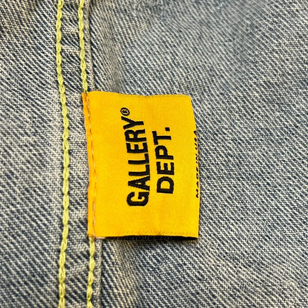 Important details! Don’t buy the wrong one! The original cuffs and back have wave embroidery! Gallery Dept. 22fw Vintage Andy Denim Jacket New embroidered logo washed distressed denim jacket blue S-XL